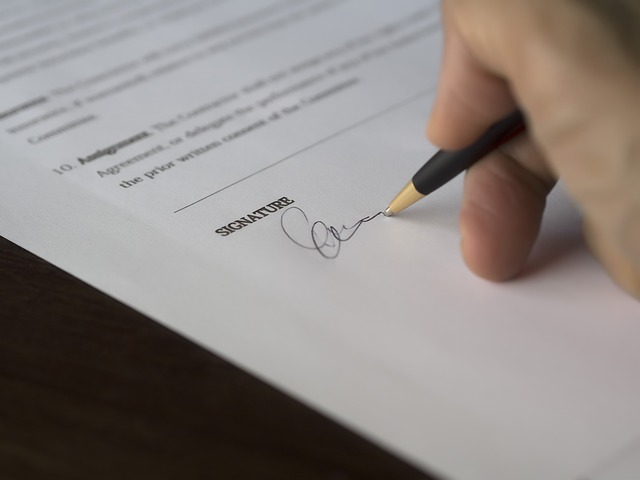 Signing a Real Estate Contract